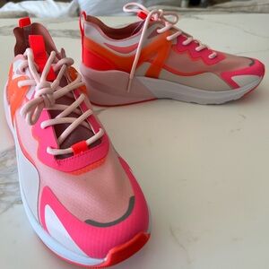 Fabletics brand, new pink and orange orange bright sneakers